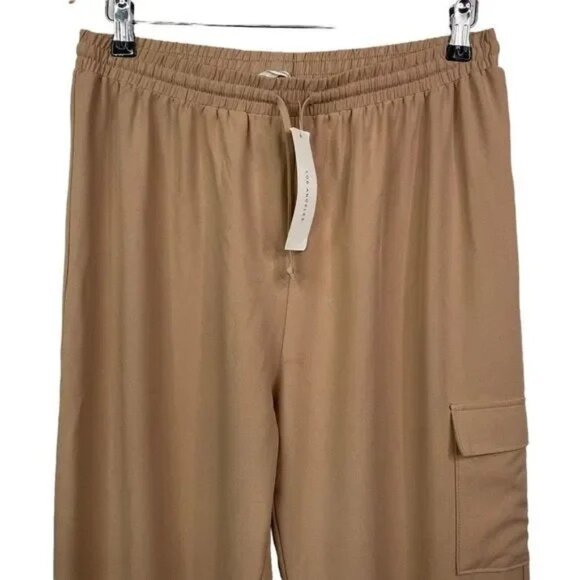 NWT TIMING WOMEN'S HIGH RISE TAN STRETCH CARGO JOGGER PANTS LARGE - Picture 2 of 5